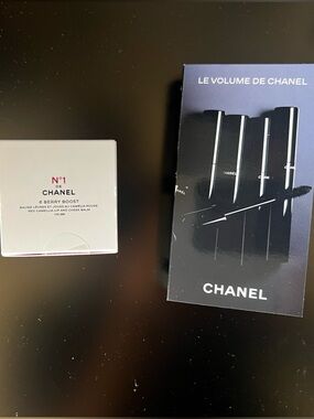 CHANEL Black and White No.1 de Chanel Gift Set